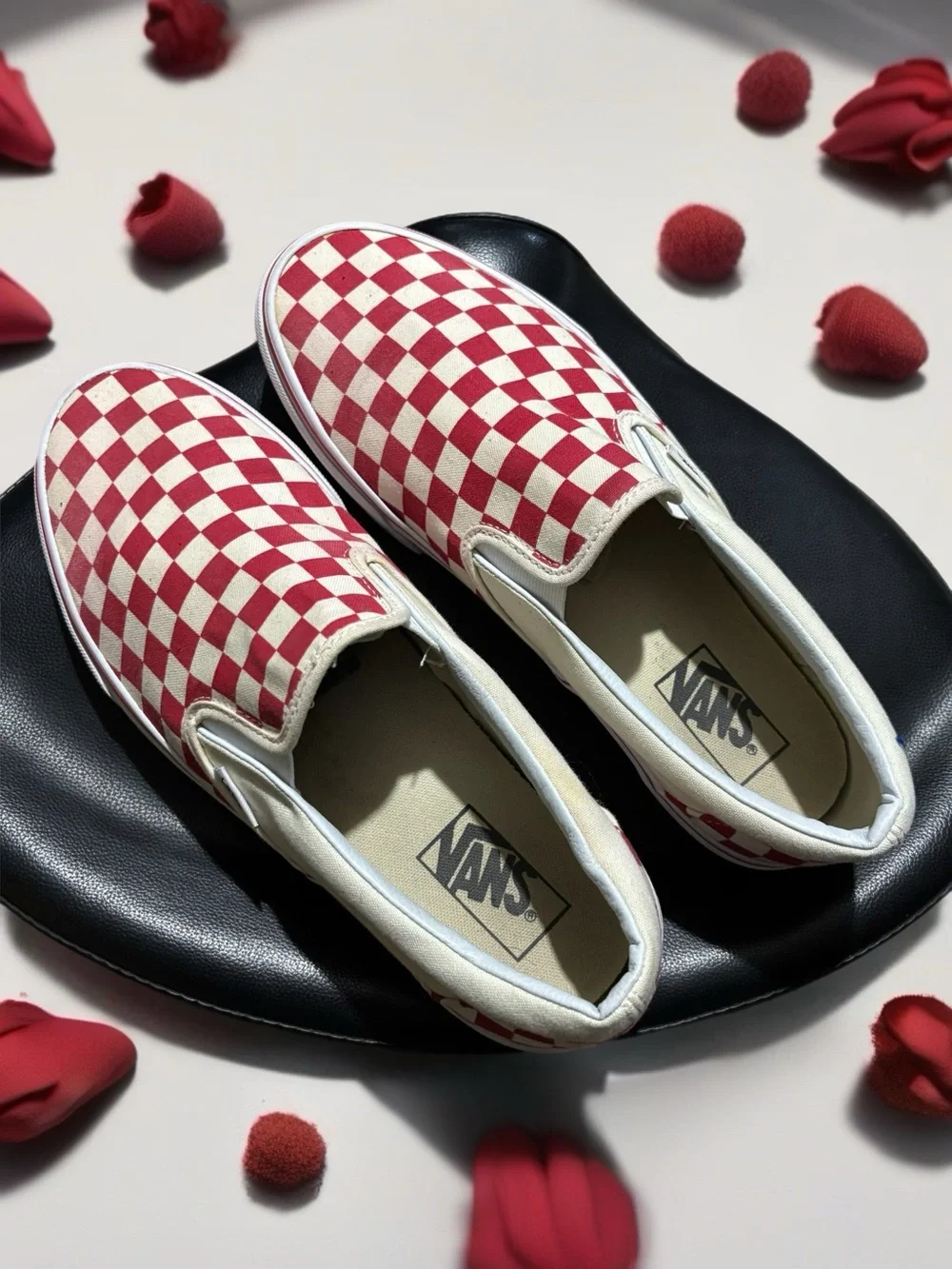 Vans men Slip-On Checkerboard Sneakers - Red & White